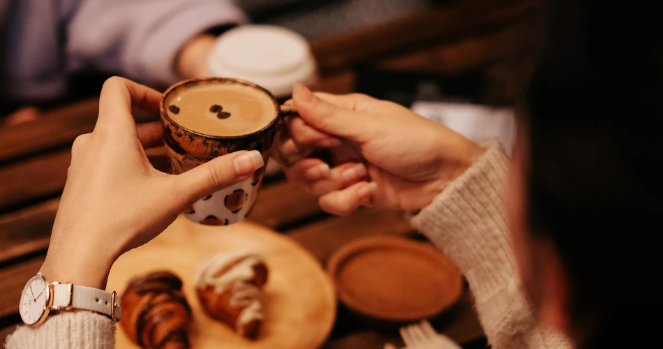Sunset-to-Midnight Cafés in Mumbai That Stay Open Late