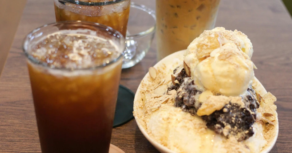 Sunset-to-Midnight Cafés in Mumbai That Stay Open Late