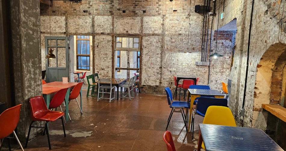 Sunset-to-Midnight Cafés in Mumbai That Stay Open Late
